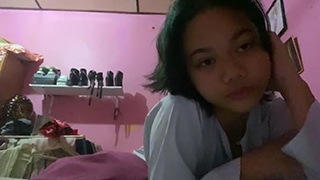Clara Ukhty Tanggalkan Hijab, Langsung Menggoda dan Menggairahkan