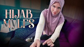 Istri Berjilbab yang Diam-Diam Menggoda dan Bergairah