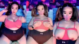 Jijiw Toge Remas Payudara Ngangkang Memek Berbulu