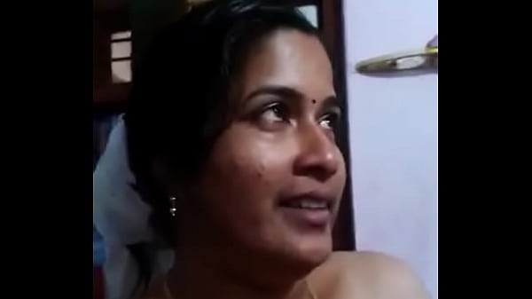 Gadis desi manis yang menggoda