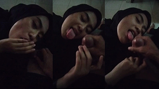 Dinda Berhijab Bikin Heboh, Temani Pacar Mainin Batang