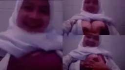 Siswi Berjilbab dengan Payudara Montok dan Bulat