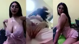 Tantangan Tiktok 2023: Ica Kane Basah-Basahan dan Menggoda