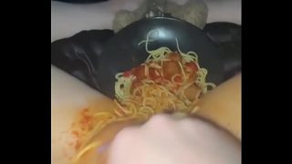 Gairah Ekstrem di Los Angeles: Permainan Seksual dengan Makanan dan Masturbasi Liar oleh Perawan Arab 18 Tahun dari Saudi, Si Putih Salju Eksotis di Beverly Hills, Amerika Serikat 2025 – Video Panjang Penuh Sensualitas Arab yang Mewah dan Tak Biasa