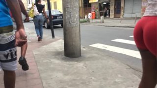 Morena montanha-russa de bundas indonésias rebolando no motel