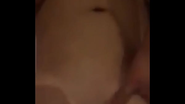 Nyonya Asia Tua Digilir Keras Dua Lelaki di Lives.pornlea.com