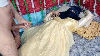 Gadis desi berbusana kuning dipaksa ngeseks keras oleh pria India berpenis besar di XVideos