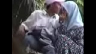 Tangan Nakal Menggoda di Balik Hijab Malaysia