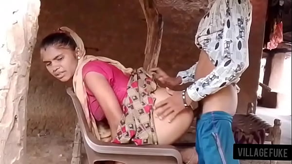 Desi Bhabhi Tunduk Dihantam Anusnya Sampai Dalam