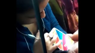 Desi Bhabhi yang Menggoda dengan Gairah Tak Tertahankan