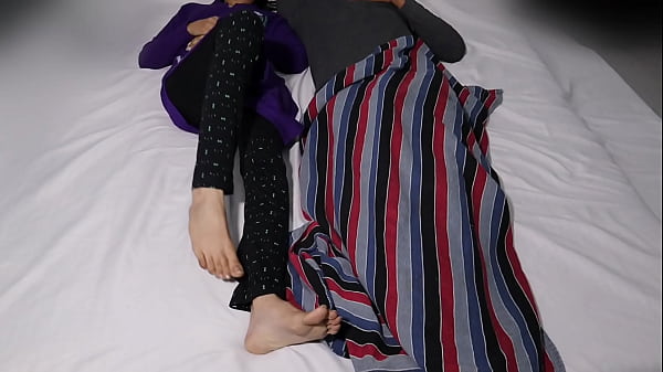 Nyonya Bos Tergoda dan Telanjang Usai Melihat Kontol Hitam Tebal Supirnya