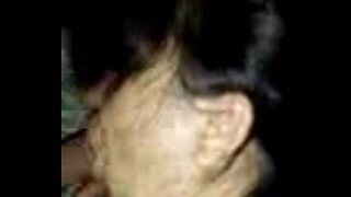 Pasangan seksi India modern saling memuaskan dengan nafsu liar