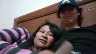 Con la madura que me calienta y me vuelve loco