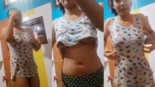 Gadis Desi bugil telanjang dan mandi sensual dalam video MMS