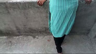 Bhai ne apni desi stepsister ko zor zor se chodkar chilla chilla ke barbaad kar diya