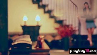 Wu Muxi, boneka porselen Tiongkok yang glamor, memamerkan bulu lebat ranumnya yang menggoda