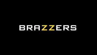 Andi James dan Bess Breast Menggoda Pacarku dengan Gaya Seksi – Tonton Video Lengkapnya di Brazzers