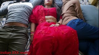 Panasnya Adegan Terlarang Keluarga Tiri India