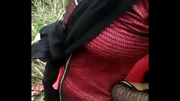 Judul yang menggoda dan penuh gairah untuk menggambarkan keindahan dan sensualitas bahasa Hindi