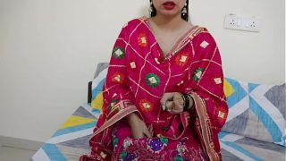 Indahnya langkah-langkah mesra ibu tiri India yang menggoda, dengan suara merdu dan tubuh seksi yang memikat