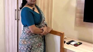 Bhabhi Ji pahli baar naye flat mein Devar Ji ko dekar chudwane ka sexy video, Hindi mein full moaning