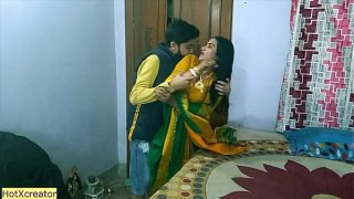 Perempuan Tua India yang Menggoda vs Gadis Muda yang Menggairahkan!! Adegan Mesra dengan Suara Hindi yang Membara