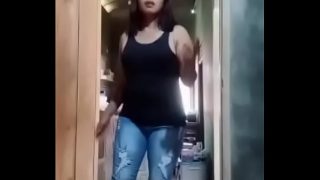 Goyangan panas di dapur dengan selingkuh Indo