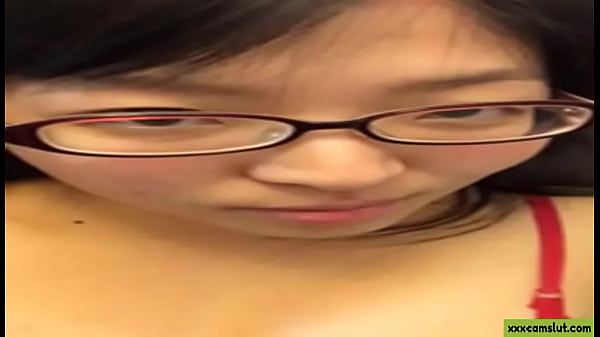 Kamera Webcam Amatir Asia: Tampilan Seksi dan Erotis di Video Porno