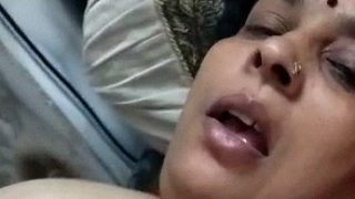 Bokep aunty tetek gede MMS hot