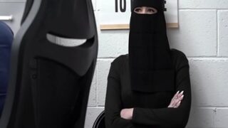 Gadis Maling Pakistan Diganjar Hukuman Kejam di Amerika