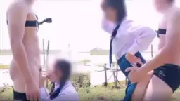 Main di pinggir sungai, basahin semua, nikmati sensasi liar yang bikin makin pengen.