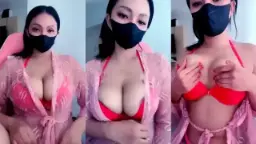 Nona Yange Tobrut Meremas Payudara Sambil Mengerang Nikmat
