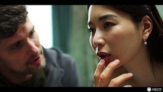 Gadis Kpop Asia Imut Ngilerin Kontol, Muka Beku Dicocol Sampai Ngenes