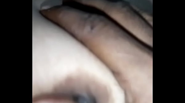 Hiru desi bhabhi, bikin makin pengen ngerasain sensasi panasnya.