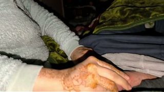 مشهد حميمي من منظور صديقتي الإماراتية: أول تجربة شرجية عربية