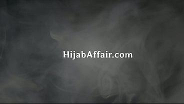 Ibu Tiri Arab Mengira Kontolku Lampu, Sampai Ujungnya Basah Kuyup