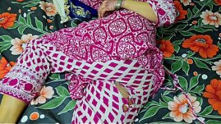 Ibu tiri celana robek, anak tiri ngewe memek ibu tiri, pantat bulat digilas