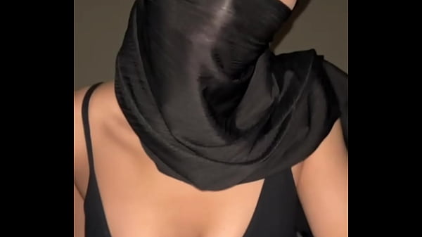 Big Tits Arab