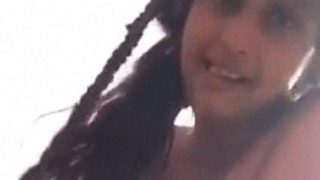 Bugil Sri Lanka kecil sexy lagi nungging di video bocor