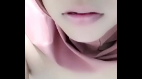 Memek gatel pengen dikocok sampe crot.