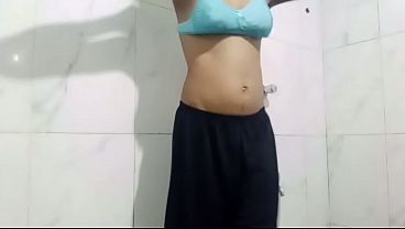 Video Viral Kakak Tiri Desi India Bikin Greget