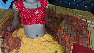 Desi Istri India Ngemut Kontol Sambil Digenjot Keras