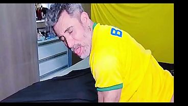 ORANG ARAB DATANG KE BRASIL, TUSUKIN TONGKOLNYA SAMPE MUNCUL KEMBANG DI PANTAT GEDE BRASILEIRO (CUPLIKAN)