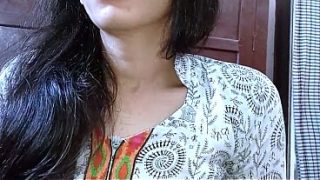 Pemilik rumah ngewe sama tukang listrik, bikin korsleting di ranjang.