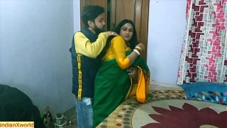 Cewek India ABG lagi ngewe sama temen-temennya, video hot webseries pake bahasa Hindi jelas keliatan semua.