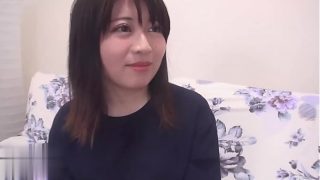 Bokep cewek Asia sange berat, tinggi 158, siap digoyang