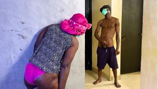 Pertarungan Ngentot Seru Antara Si Ebony Seksi Dan Kakak Tirinya