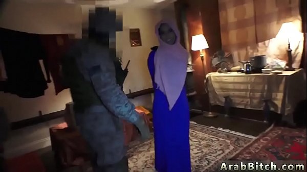 Local cewek kerja siap digaruk, kontol Arab sama babi ekor pendek.
