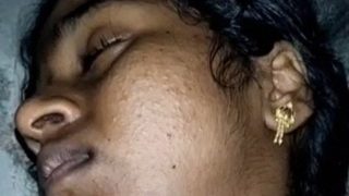 Gadis Tamil kotor, memek berbulu penuh air mani