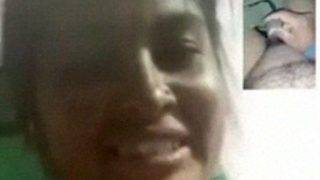 Malayali aunty pamer tetek bikin kontol cowok tegang di video call